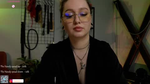 Snapshot of koracrosbie chatting on 01-18-25, 02:02 Kora TG channel online show from 01-18-25, 02:02