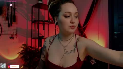 Snapshot of koracrosbie chatting on 01-28-25, 01:49 Kora TG channel online show from 01-28-25, 01:49