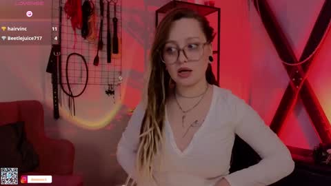 Snapshot of koracrosbie chatting on 02-05-25, 01:22 Kora TG channel online show from 02-05-25, 01:22