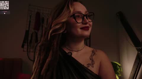 Snapshot of koracrosbie chatting on 09-23-25, 01:36 Kora TG channel online show from 09-23-25, 01:36