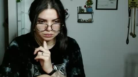 Karoll online show from 09-14-25, 02:11