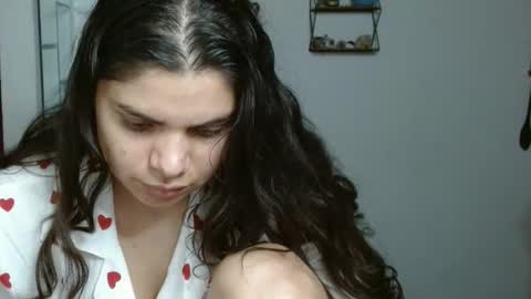 Karoll online show from 11-05-25, 01:49