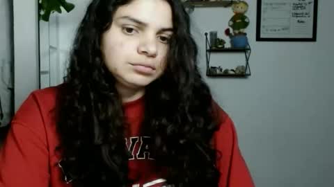 Karoll online show from 11-11-25, 01:38