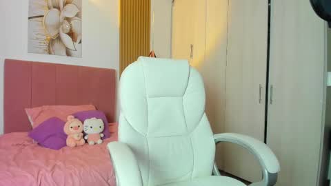 Kora  online show from 09-15-25, 01:00