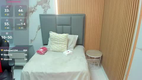      online show from 04-15-26, 01:01