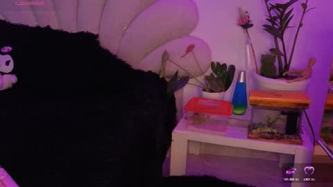 Snapshot of korolovaa chatting on 10-12-25, 10:53 korolova online show from 10-12-25, 10:53