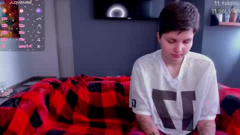 Snapshot of kortney_williams chatting on 01-17-26, 03:39 Twiix online show from 01-17-26, 03:39