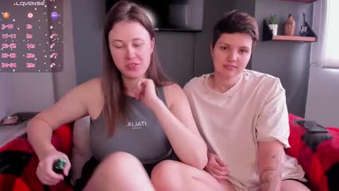 Snapshot of kortney_williams chatting on 02-16-26, 04:25 Twiix online show from 02-16-26, 04:25