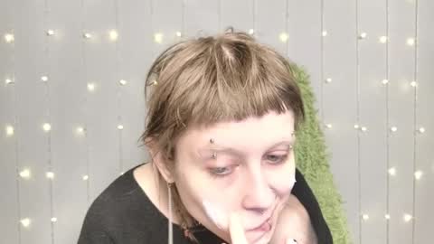 Snapshot of kortny_yo chatting on 12-21-24, 09:25 Kortny online show from 12-21-24, 09:25