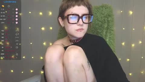 Snapshot of kortny_yo chatting on 02-17-25, 03:25 Kortny online show from 02-17-25, 03:25