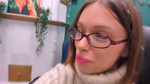 Snapshot of kossie_ chatting on 12-08-24, 02:30 kossie_ online show from 12-08-24, 02:30