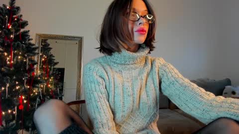 Snapshot of kossie_ chatting on 12-13-24, 11:45 kossie_ online show from 12-13-24, 11:45
