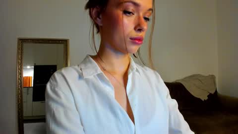 Snapshot of kossie_ chatting on 11-22-25, 06:40 kossie_ online show from 11-22-25, 06:40