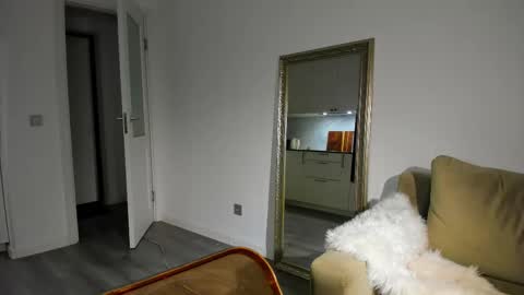 Snapshot of kossie_ chatting on 11-28-25, 11:29 kossie_ online show from 11-28-25, 11:29