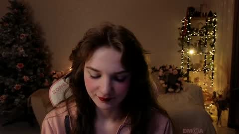 Kottyaa cb FOLLOWING  online show from 12-19-24, 07:18