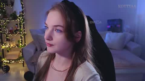 Kottyaa cb FOLLOWING  online show from 11-07-25, 07:03