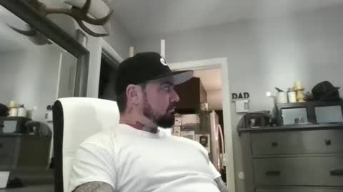 koululier23 online show from 10-14-25, 02:34