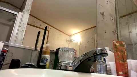 Snapshot of kountrygangsta1979 chatting on 12-31-24, 02:51 KountryGangsta1979 online show from 12-31-24, 02:51