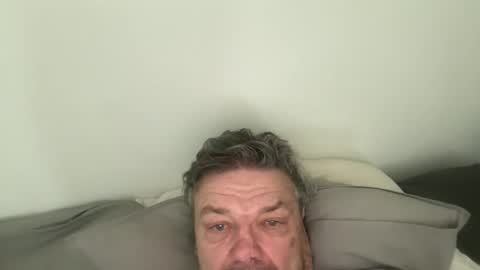 kovapoika online show from 10-17-25, 11:13