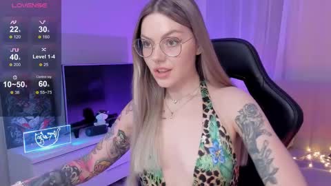 Jess online show from 10-04-25, 04:49