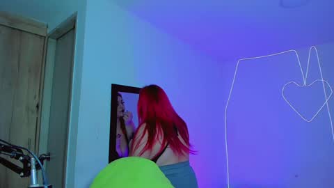 Khloe online show from 01-31-25, 04:14