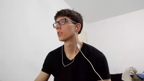 Snapshot of kpo10 chatting on 12-28-24, 08:26 Facu online show from 12-28-24, 08:26