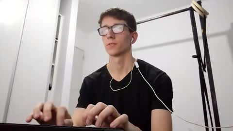 Facu online show from 02-03-26, 04:12