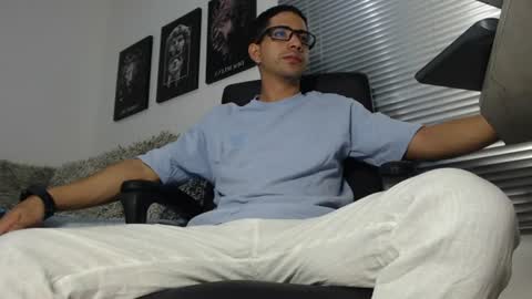kratoswolf online show from 07-16-26, 01:50