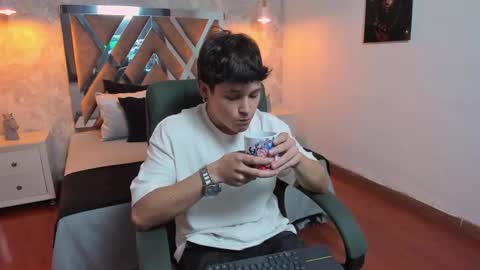 Snapshot of kraven_lust chatting on 09-14-25, 03:05 Kraven online show from 09-14-25, 03:05