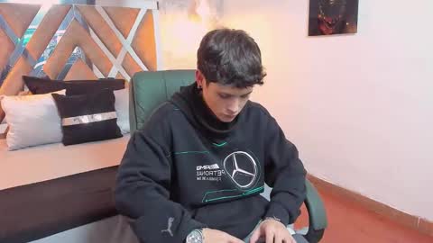 Snapshot of kraven_lust chatting on 09-21-25, 03:08 Kraven online show from 09-21-25, 03:08