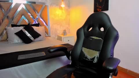 Snapshot of kraven_lust chatting on 10-26-25, 03:01 Kraven online show from 10-26-25, 03:01