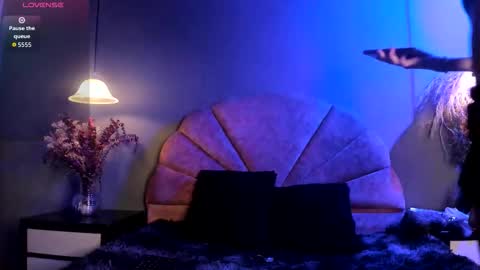 Nahomi online show from 11-12-25, 11:54