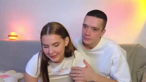 Kris Amelia online show from 09-20-25, 01:34