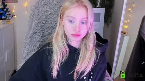 kris_grant online show from 12-28-24, 01:28