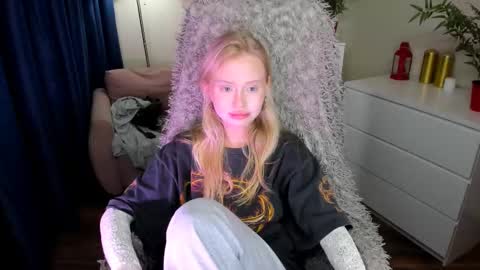 kris_grant online show from 02-22-25, 10:18