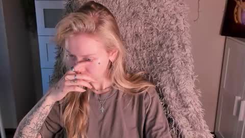 kris_grant online show from 10-09-25, 10:35