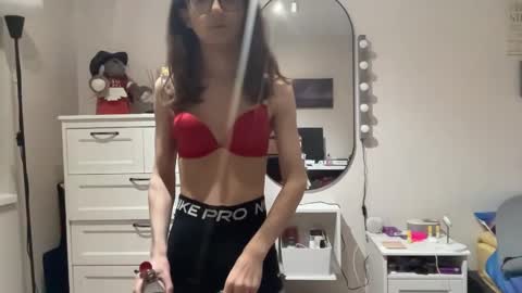 Snapshot of kris_srose chatting on 12-03-24, 12:24 Kris Rose online show from 12-03-24, 12:24