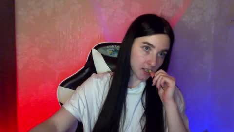 Snapshot of krisbadass chatting on 09-12-25, 07:36 Kris online show from 09-12-25, 07:36