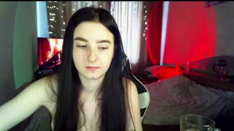 Snapshot of krisbadass chatting on 09-17-25, 07:21 Kris online show from 09-17-25, 07:21