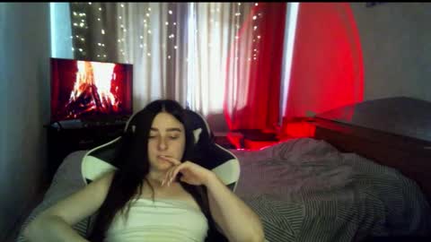 Snapshot of krisbadass chatting on 09-23-25, 07:55 Kris online show from 09-23-25, 07:55