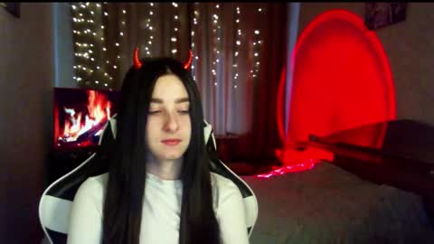 Snapshot of krisbadass chatting on 10-03-25, 05:59 Kris online show from 10-03-25, 05:59