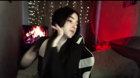 Snapshot of krisbadass chatting on 10-07-25, 07:38 Kris online show from 10-07-25, 07:38