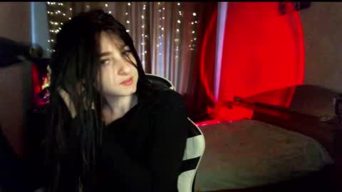 Snapshot of krisbadass chatting on 10-09-25, 08:34 Kris online show from 10-09-25, 08:34