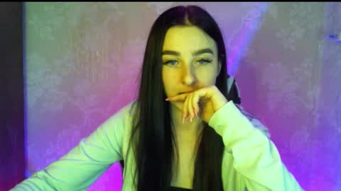 Snapshot of krisbadass chatting on 10-10-25, 06:51 Kris online show from 10-10-25, 06:51