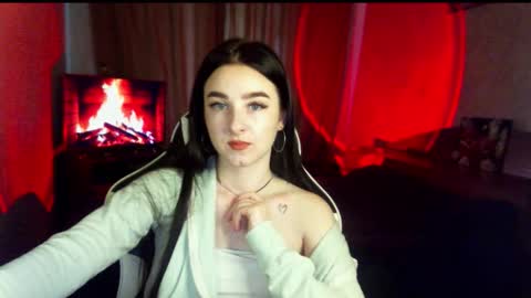 Snapshot of krisbadass chatting on 10-12-25, 06:45 Kris online show from 10-12-25, 06:45