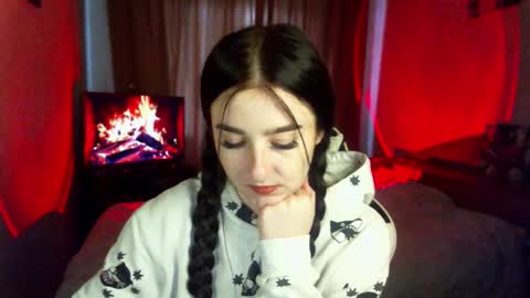 Snapshot of krisbadass chatting on 10-17-25, 07:11 Kris online show from 10-17-25, 07:11