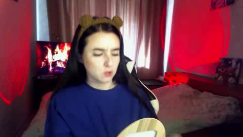 Snapshot of krisbadass chatting on 10-21-25, 07:09 Kris online show from 10-21-25, 07:09