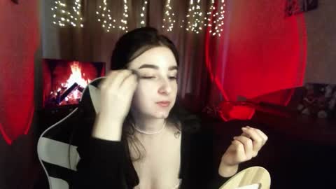 Snapshot of krisbadass chatting on 10-28-25, 08:29 Kris online show from 10-28-25, 08:29