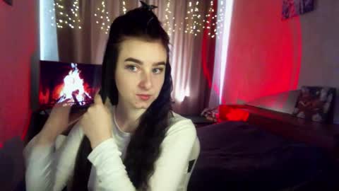 Snapshot of krisbadass chatting on 10-29-25, 08:16 Kris online show from 10-29-25, 08:16