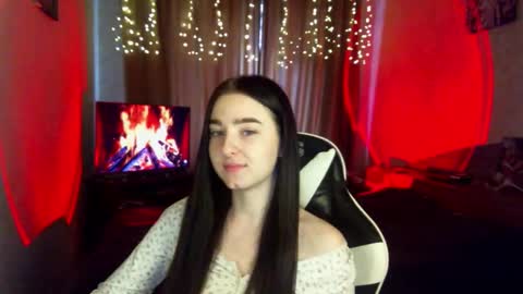 Snapshot of krisbadass chatting on 11-18-25, 10:31 Kris online show from 11-18-25, 10:31